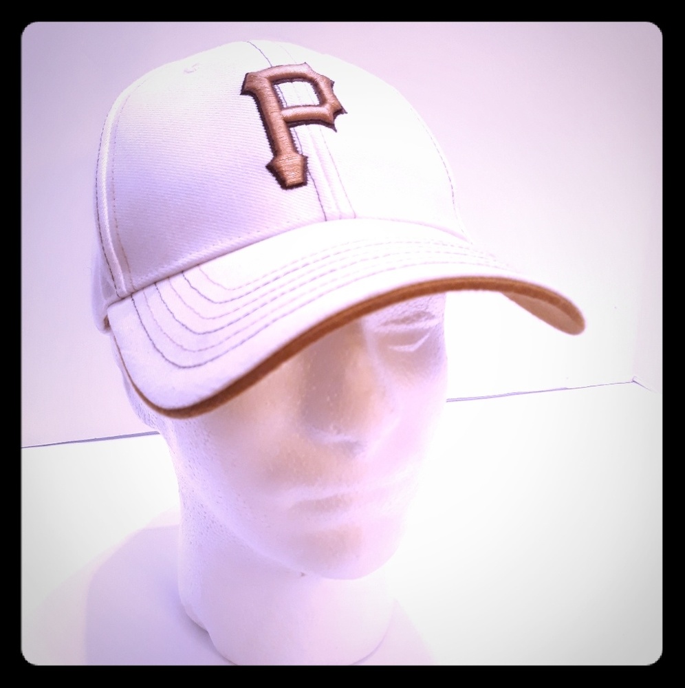 Pittsburgh Pirates white strapback baseball cap